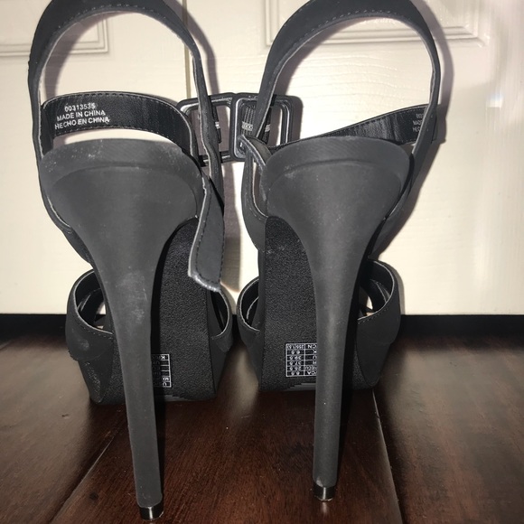 Forever 21 Black Heels - Picture 3 of 3